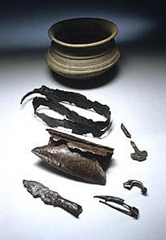 Waffengrabfunde der vorrömischen Eisenzeit von Groitzsch (Foto: www.archaeologie.sachsen.de)