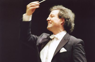 Manfred Honeck, photo: Toshiyuki Urano, www.imgartists.com
