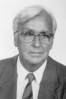 Milan Maly (Photo : www.narodni-divadlo.cz)