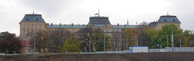 Verteidigungsministerium (Foto: www.wikimedia.org)