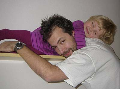 Zdeněk Hromádka mit seiner Tochter Anička (Foto: Lidové noviny, 21.1.2009)