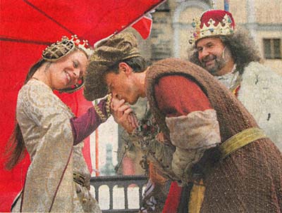 Prague Mayor Pavel Bem as portreeve welcomes Charles IV and his wife, photo: Dan Materna, MFDnes, 4.9.06
