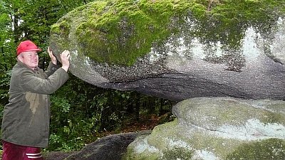 Pavel Pavel with the rock, photo:  Právo