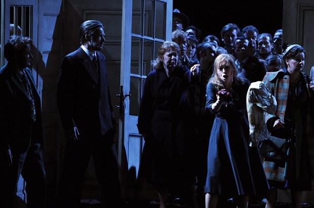 Jenůfa, photo: Alain Kaiser, www.operanationaldurhin.eu