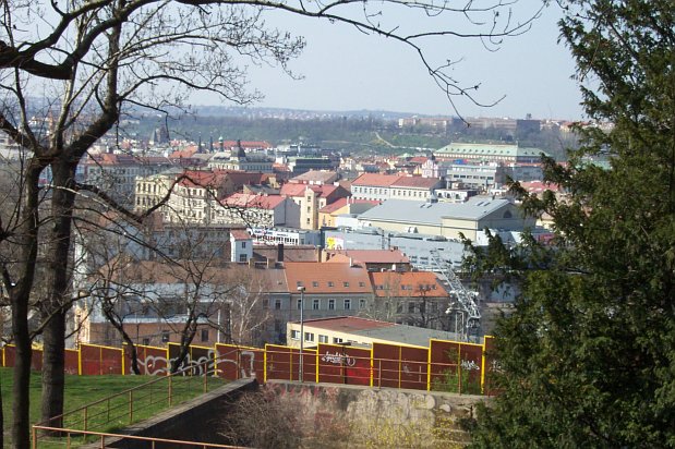 Blick auf Karlín von Vítkov (Foto: www.wikimedia.org)