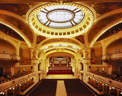 La sala Smetana, foto: www.obecnidum.cz