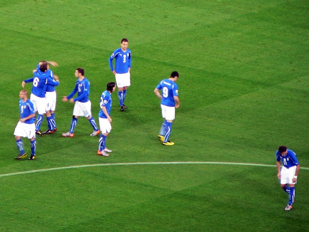 Weltmeister von 2006 Italien ist aus dem Turnier in Südafrika bald geworfen (Foto: www.wikimedia.org)