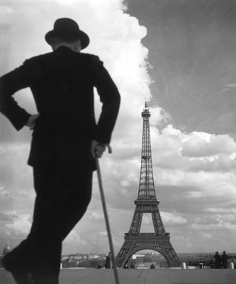 Paris, 1939, photo: Alexandr Hackenschmied; repro: Torst