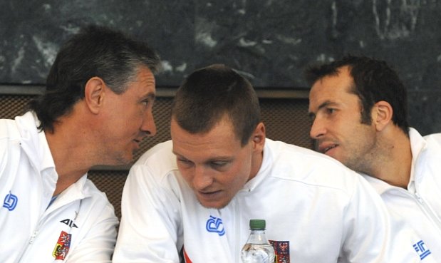 Jaroslav Navrátil, Tomáš Berdych y Radek Štěpánek. Foto: ČTK