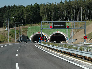 http://img.radio.cz/pictures/doprava/dalnice5_tunel.jpg