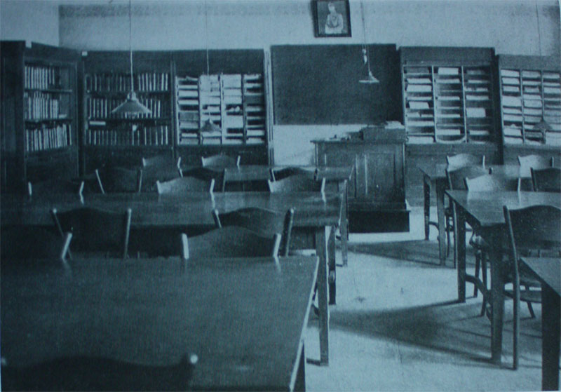 Salle de lecture, autour de 1925