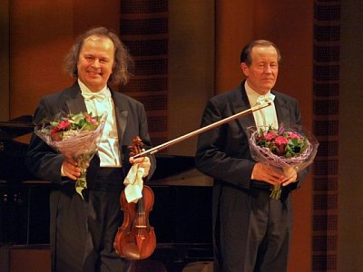 Ve Stockholmu Václava Hudečka na piano doprovodil Petr Adamec, foto: MZV