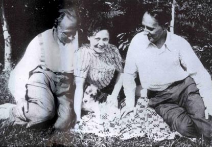  V. Kapral, V. Kapralova et B. Martinu