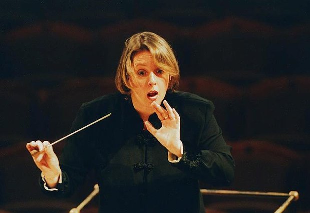 Miriam Němcová ist die einzige professionelle Dirigentin in Tschechien