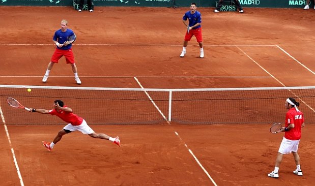 Lukáš Dlouhý and Jan Hájek v. Jorge Aguilar and Nicolas Massu of Chile, photo: EPA/Claudio Reyes, Isifa