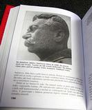Repro z knihy Žulov&yacute; Stalin