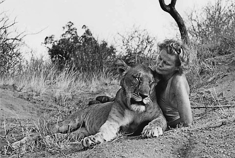 Joy Adamson und Löwin Elsa
