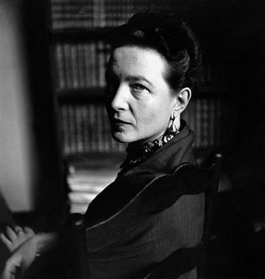 Simone de Beauvoir, 1952, photo: Elliott Ervitt