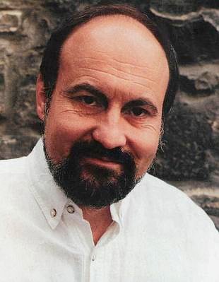 Tomas Halik &quot;During the Prague Spring of 1968, I had for the first time the opportunity to travel abroad to visit Great Britain and the family of Dr. ... - halik_tomas