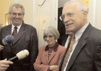 Jaroslava Moserova with Milos Zeman and Vaclav Klaus