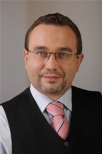 Bildungsminister Josef Dobeš
