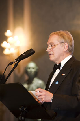 Hans-Peter Schmidt als Vorsitzender der Freunde der Staatsoper Nürnberg bei der Eröffnung der 2. Internationalen Gluck-Festspiele