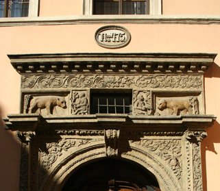 House of the Two Golden Bears