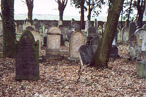 Jewish cemetery in Uhrineves