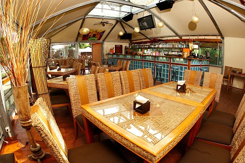 Gelbes Bad - Bar