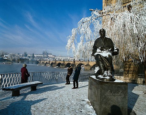 Presentemente Praga está nevada