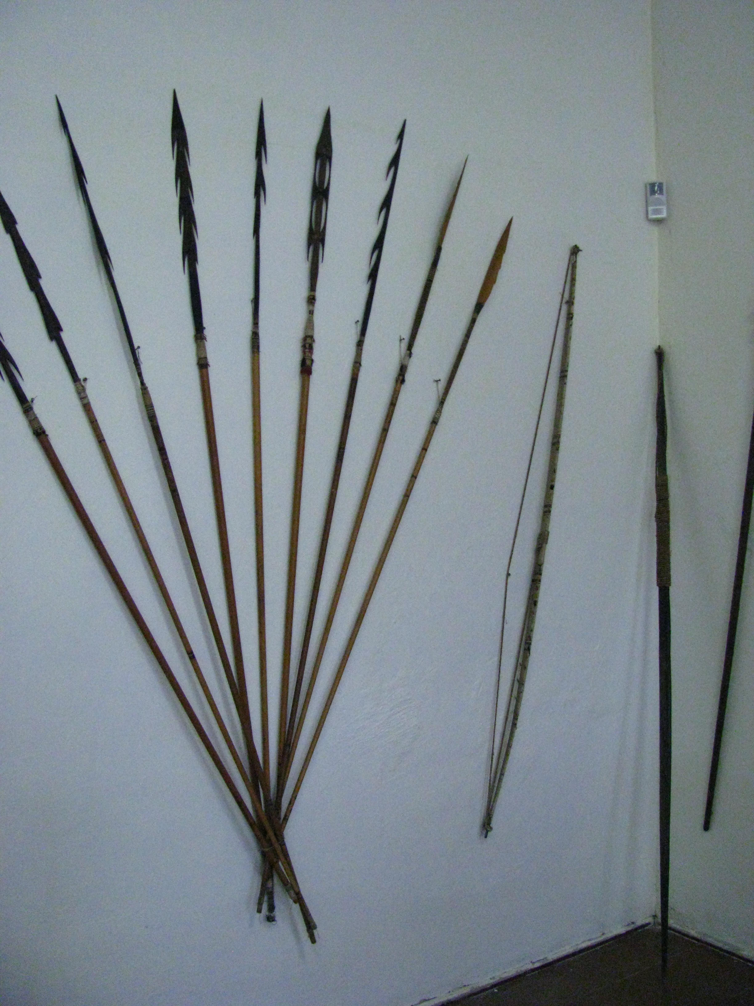 Lanzas y flechas en el Museo