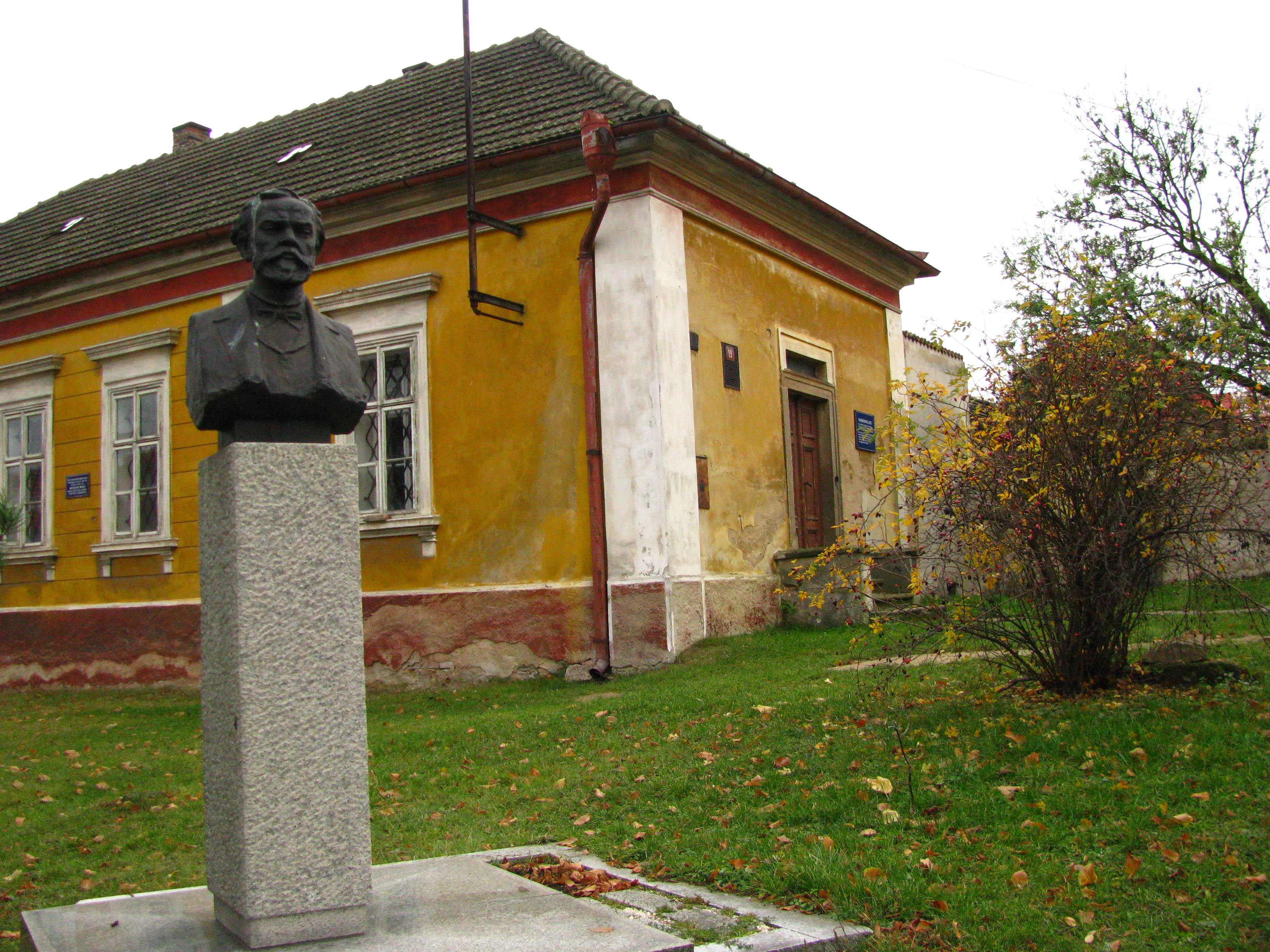 Monumento a Antonín Dvořák, Varhaníkovna