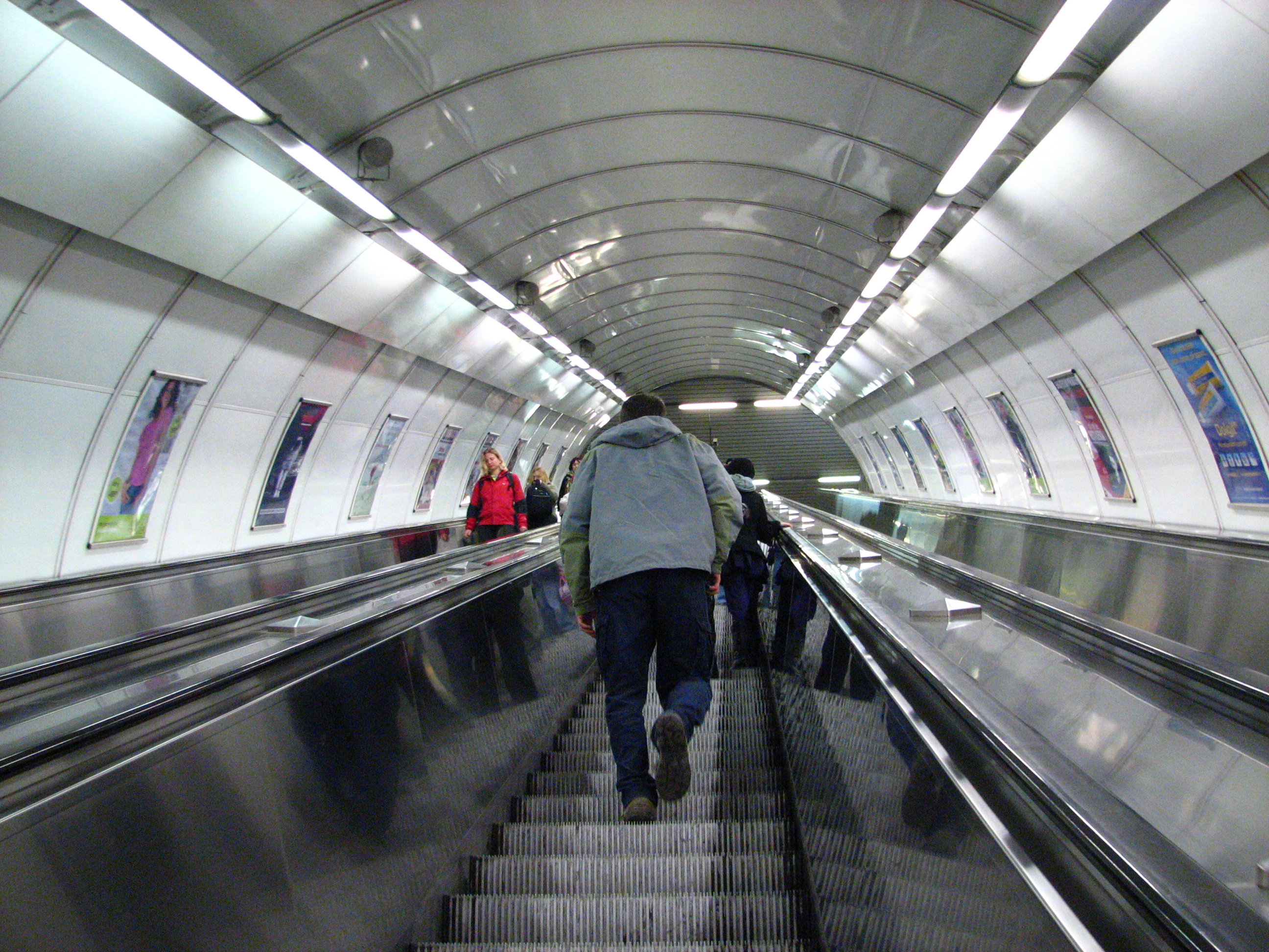 Rolltreppen - eskalátory, jezdicí schody