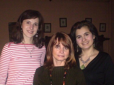 Kateřina Oratorová, redactora de RP; Lenka Hykešová, dueňa de Mystic Tea; Patricia Sánchez (de izqda a dcha)