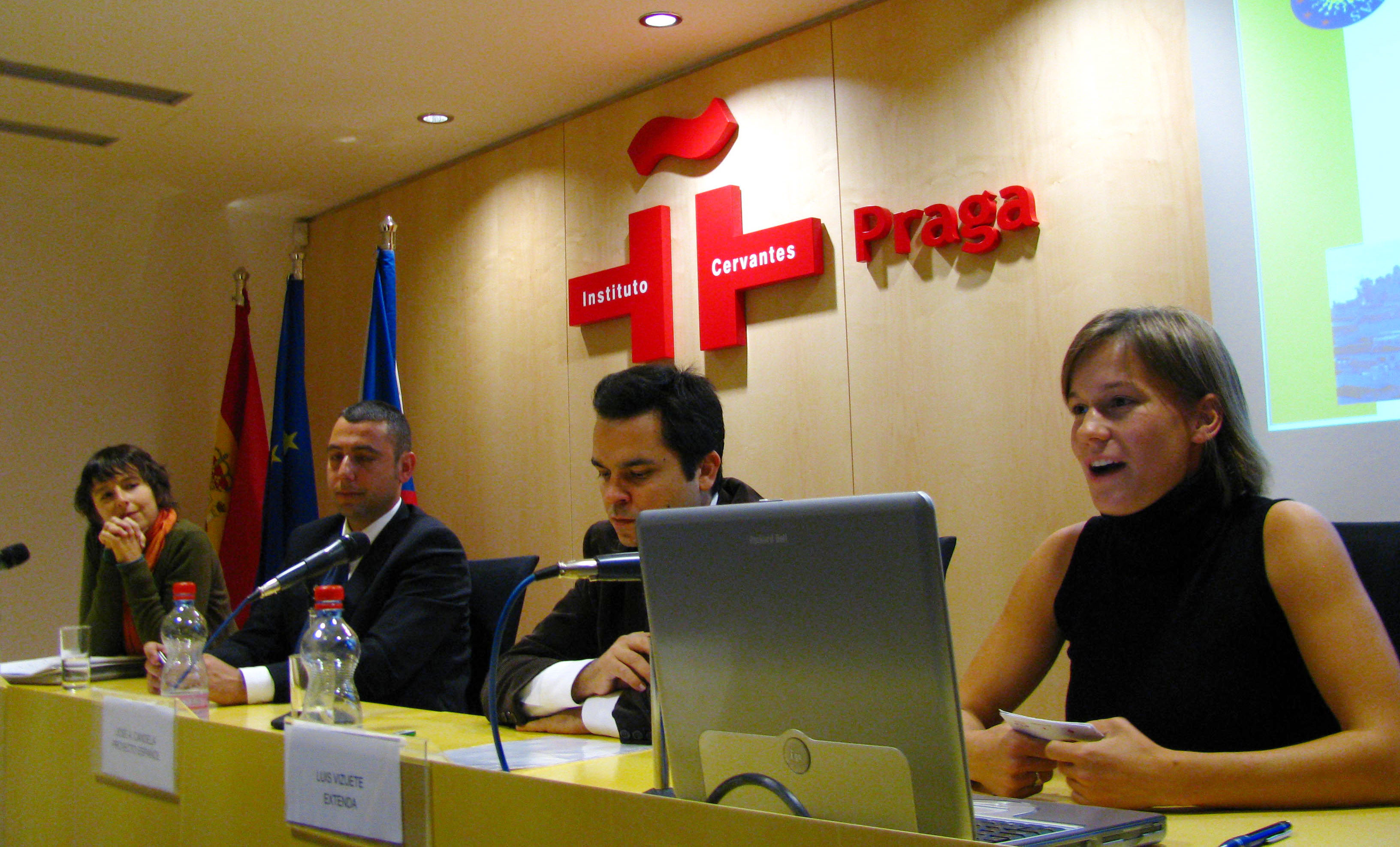 De izquierda a derecha: Corina Pezzotta, José Antonio Candela, Luis Vizuete y Tabea Schwarzenberg