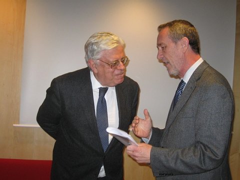 Sábat y Pedro Moya, director del Cervantes de Praga, foto: autor