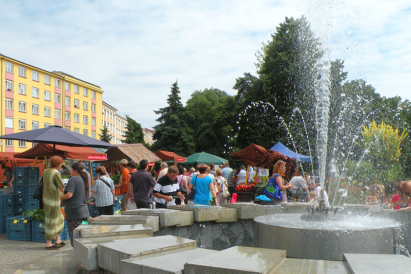 Bauernmarkt auf dem Kuba-Platz (Foto: Felix Neumann)