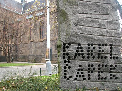 Karel and Josef Čapek's monument on Náměstí míru in Prague, photo: Kristýna Maková