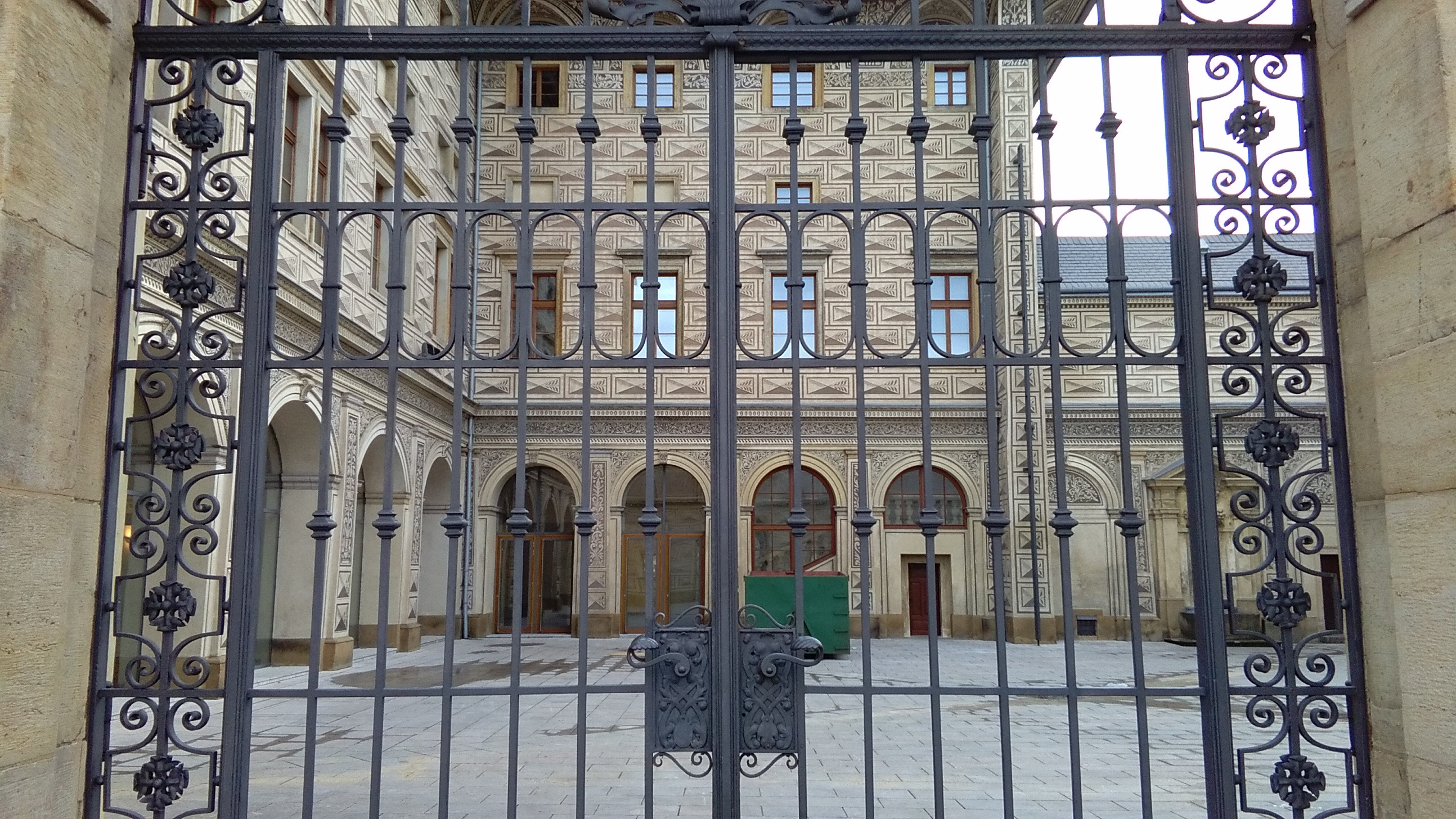 Schwarzenberský palác