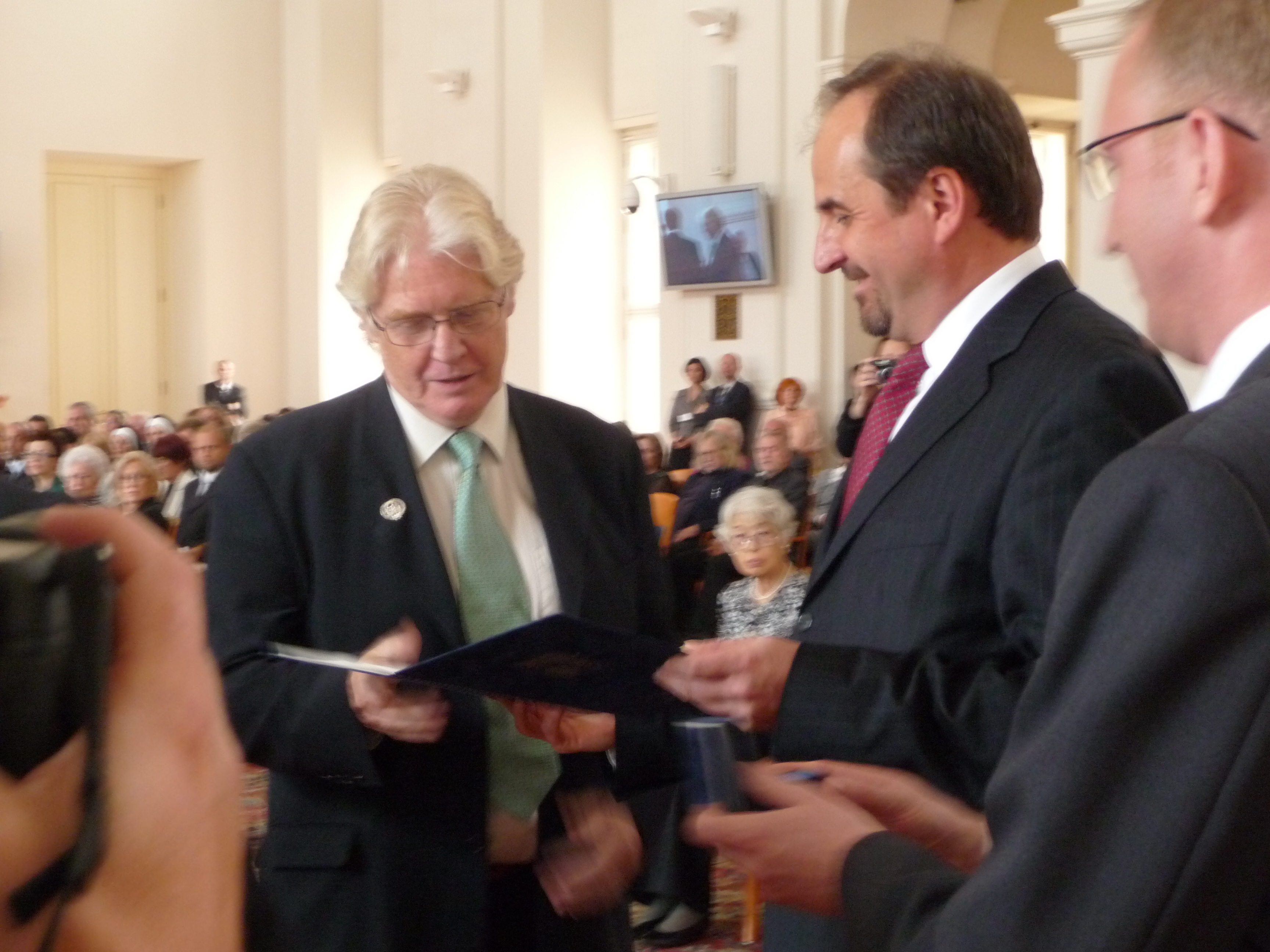 Paul Wilson (left)