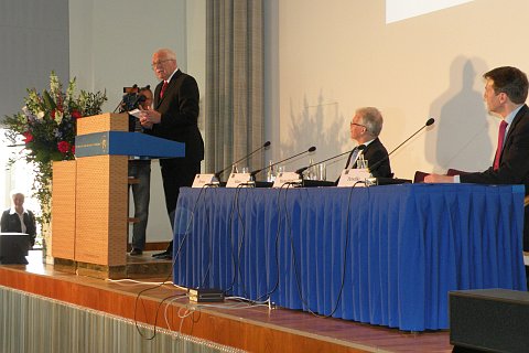 Im April belehrte Václav Klaus die Zuhörer nach seiner Europarede an der Berliner Humboldt-Universität