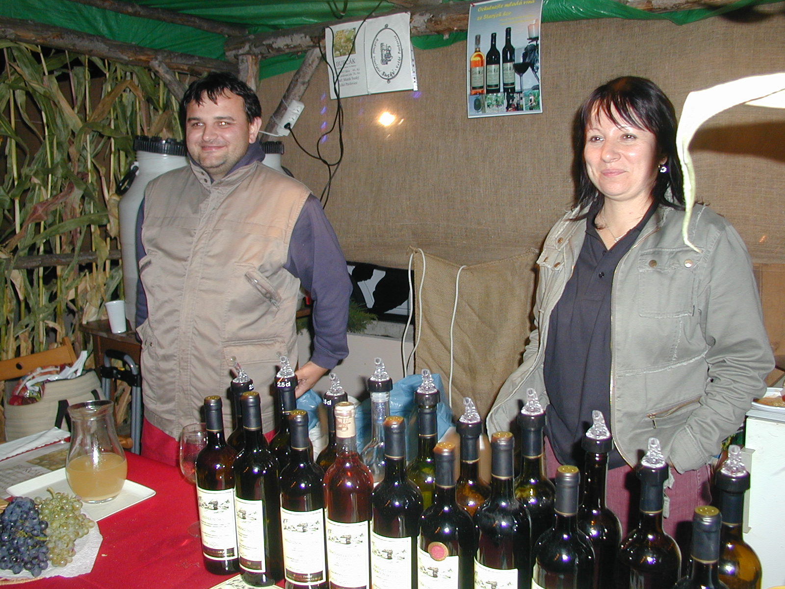 Am Stand von Winzer Marek Suský  (Foto: Autorin)