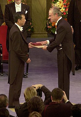 Le Prix Nobel pour Gao Xingjian, photo: Hans Mehlin, Nobel Web AB 2000