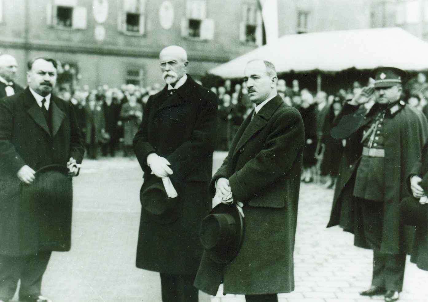 Opening of Tyrs's house in 1925, T.G.Masaryk and Edvard Benes