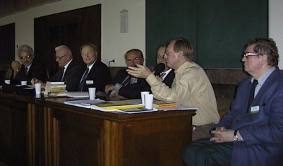 Psychiatr Mirek Kabela hovoří o sociálně psychologických aspektech života v cizím prostředí