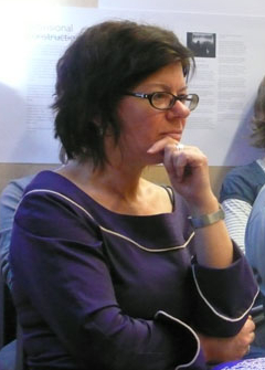 Barbara Holub
