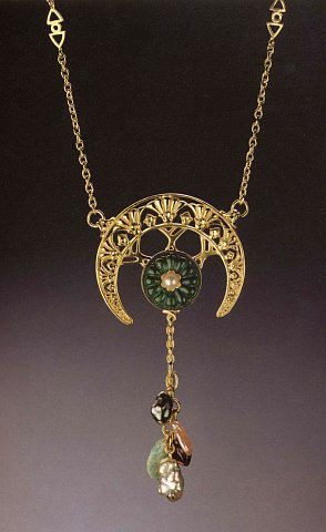 Demi-lune, pendentif