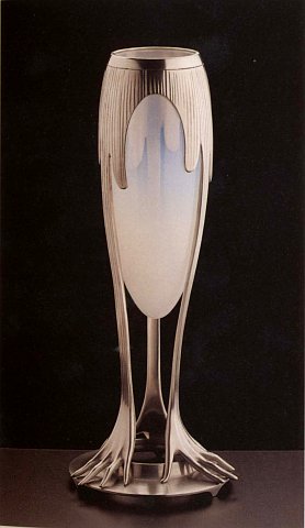 Mains, vase