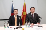 Předseda vlády Republiky Makedonie Nikola Gruevski a premiér Petr Nečas (Foto: www.vlada.cz)