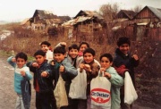 Děti v osadě Jarovnice